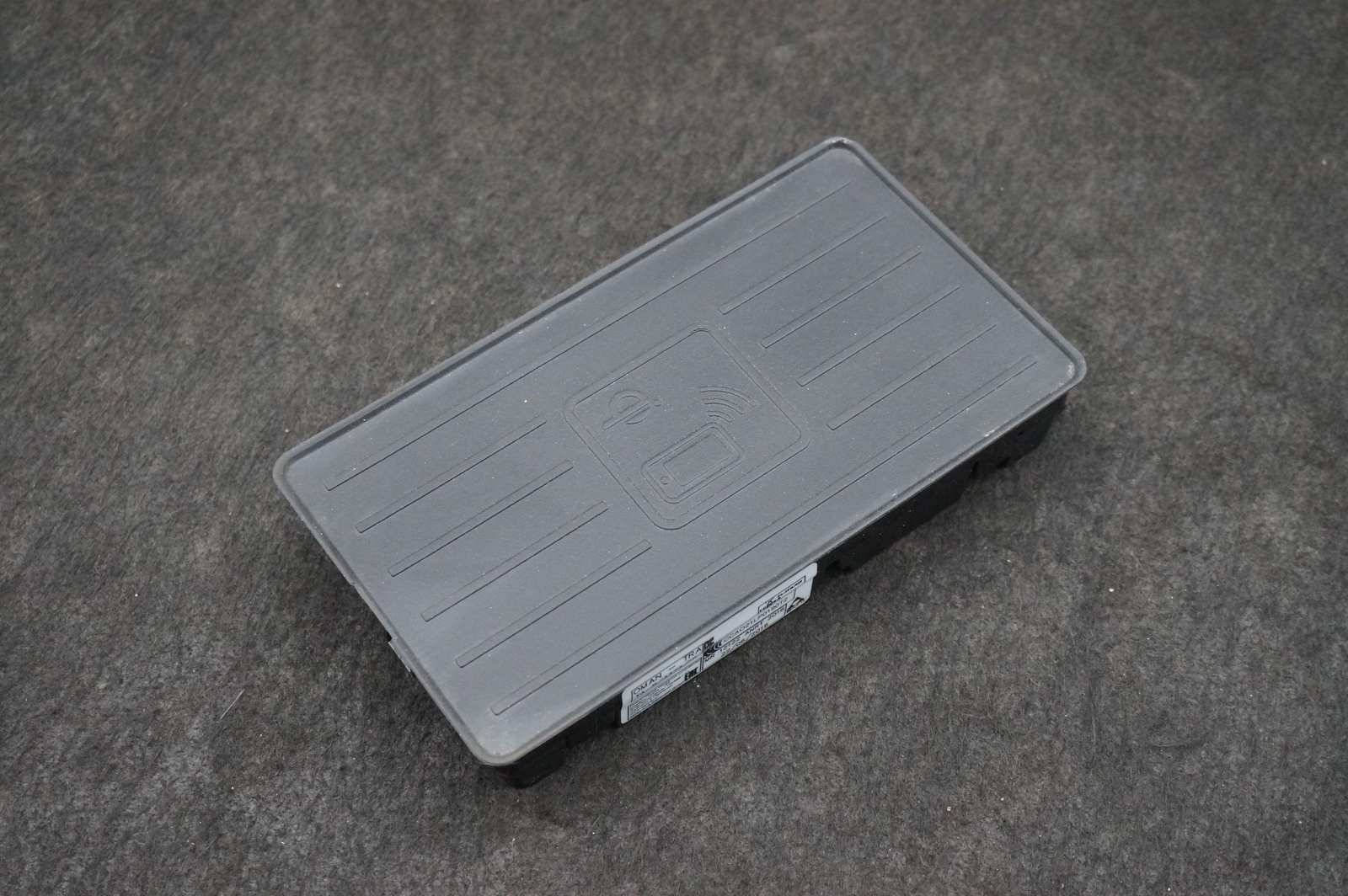 Front Center Console Wireless Charging Pad Module OEM 81A035502 Audi R8 4S 18-24