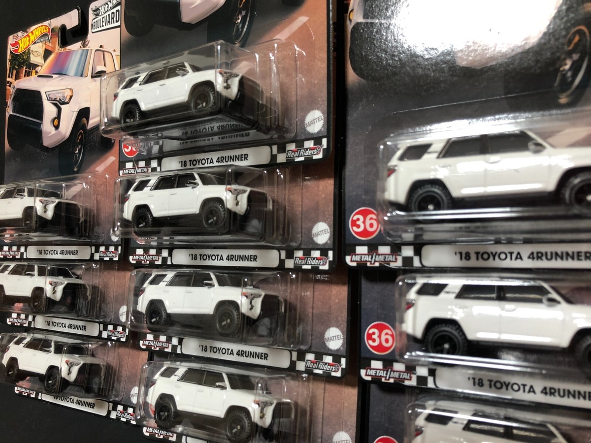 Hot Wheels BOULEVARD '18 TOYOTA 4RUNNER White 1/64 Japan