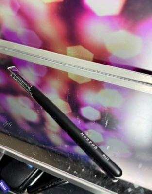 Morphe Cosmetics ~ M423 Flat Definer Eyeshadow Brush ~ BRAND NEW
