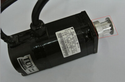 1PCS used SGM-01V312 Yaskawa servo motor