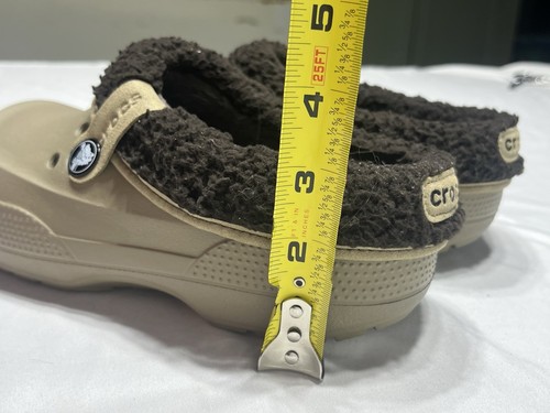 Crocs Blitzen II Faux Fur Lined Clog Mens 4 Women's 6 Tan Brown Slip On Comfort - Picture 5 of 10