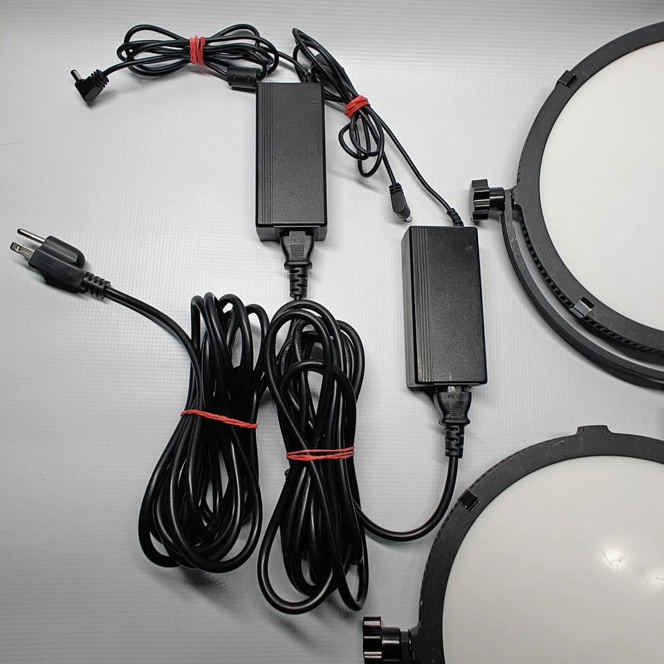 IKAN Piatto 9″ Diameter Accent Light PL90 (2 - Pack) LED 5600K Battery or AC PWR - Image 3 of 4