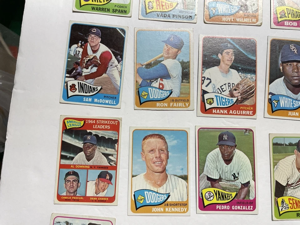 Лот из 36 бейсбольных карточек 1965 Topps. HOF, звезды, высокий #, другие. Смешанные Grd - Изображение 4 из 4