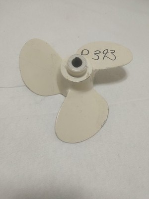 FP-393 Chrysler 4.9/5hp 7.5 X 4.5P Pin Drive Prop 1973-76