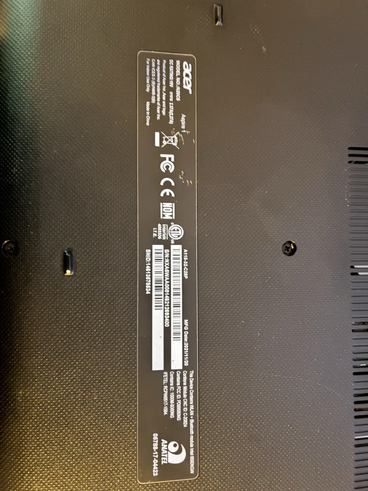 Portátil Acer Aspire 1 usado en excelente estado tiene enchufe Foto 3 de 3