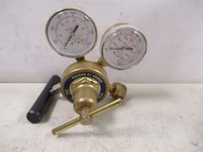 Oxygen Regulator Radnor by Harris Model 425-125 PSIG CGA-E4 Dual Gauge Analog
