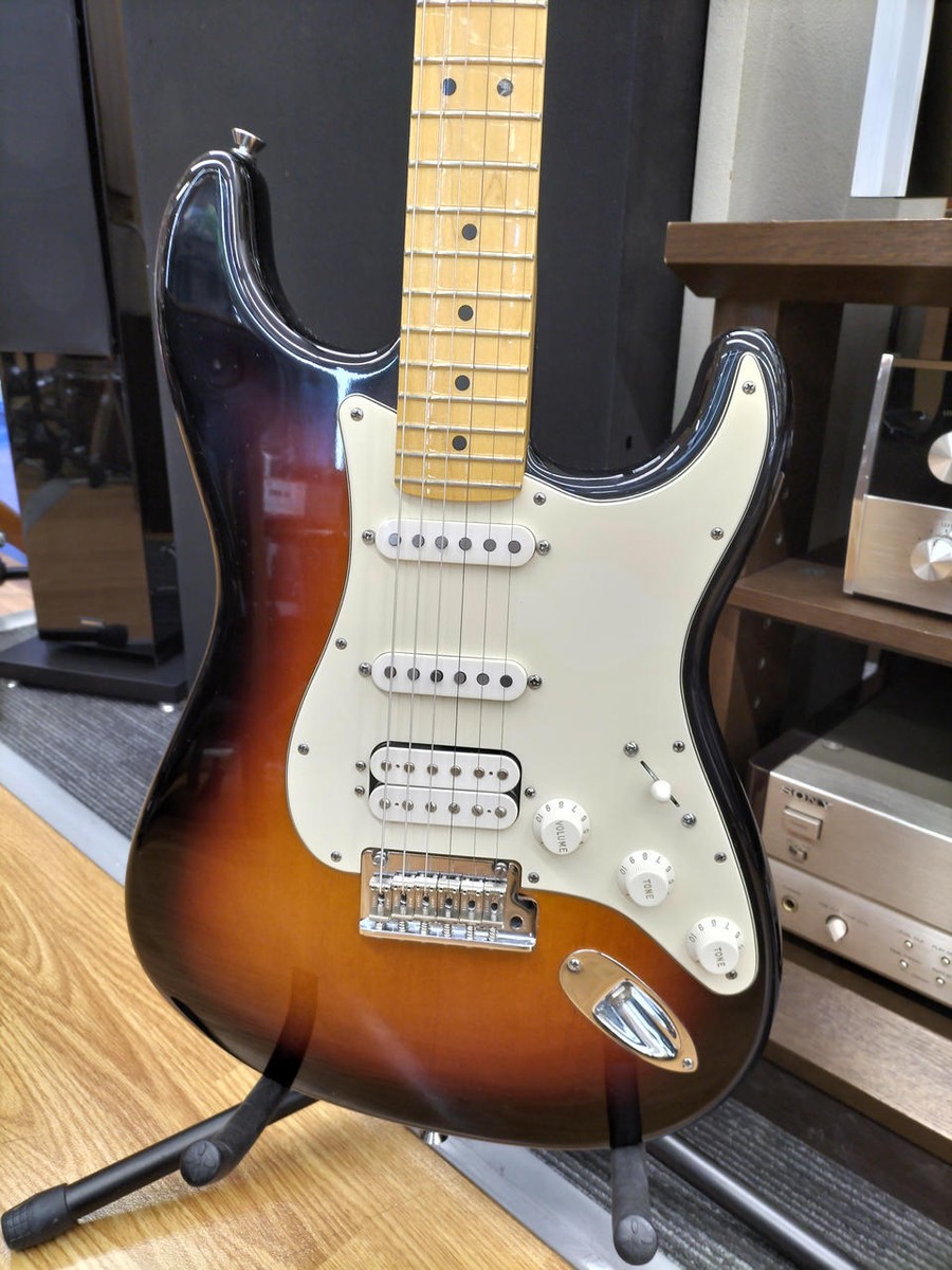 FENDER AMERICAN STANDARD STRATOCASTER Electric Guitar-03 | eBay