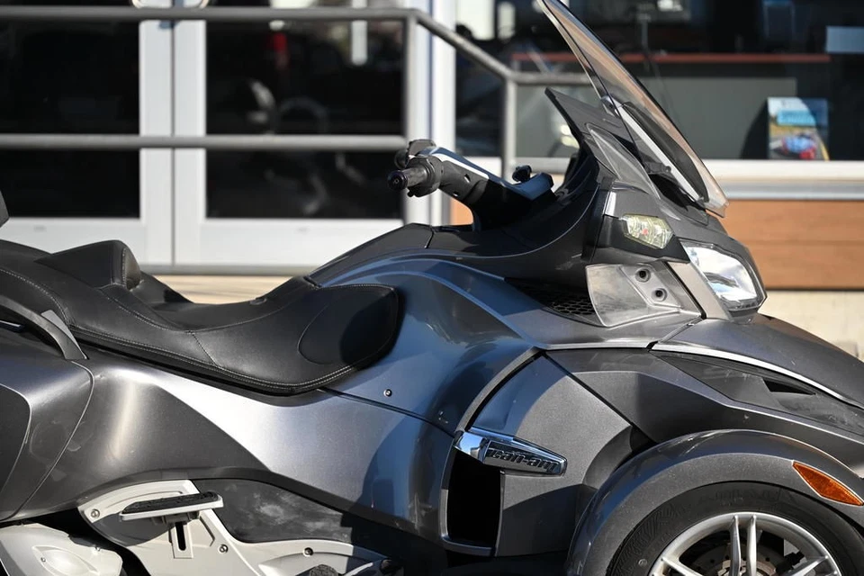 Can-Am Spyder RT 2012 Audio Convenience SE5  Foto 4 de 4