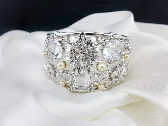 Brazalete Brazalete Ancho Plata Perla/Cristal Nolan Miller Flor Audaz Jardín Fiesta Foto 2 de 4