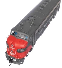Walthers 920-49561 HO SP EMD FP7 Diesel Locomotive - Standard DC #6459