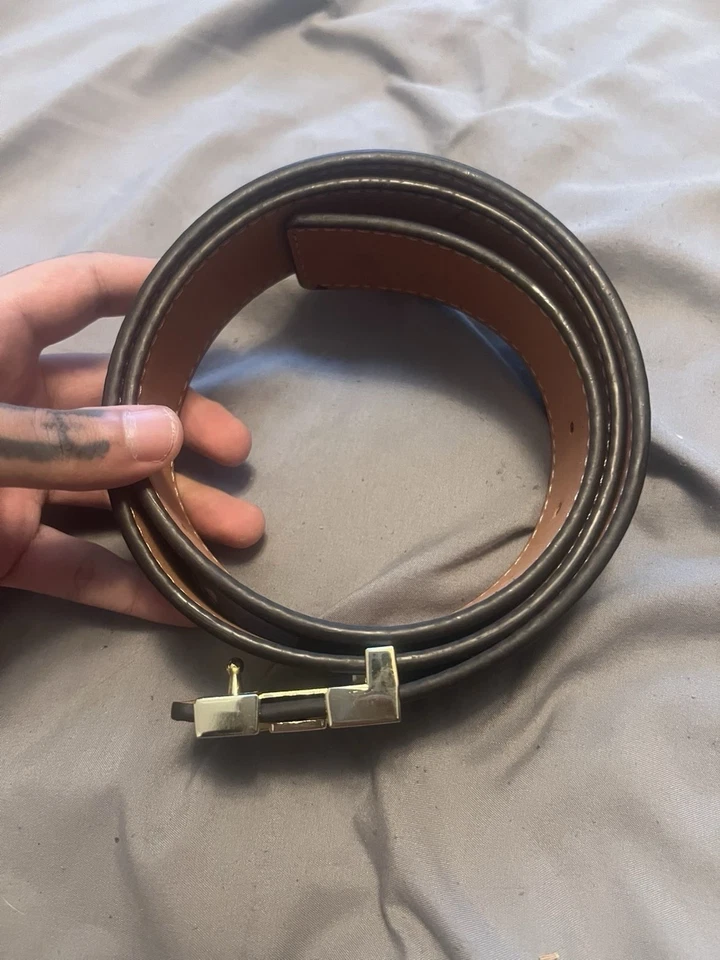 Cinturón de diseñador de lujo marrón y dorado con hebilla - talla 42/105 Foto 2 de 4