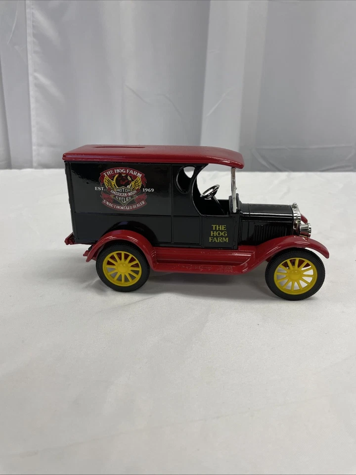 ERTL 1923 GM Delivery Van Die Cast Bank 1/24 Scale "The Hog Farm" Cycles - Image 3 of 4