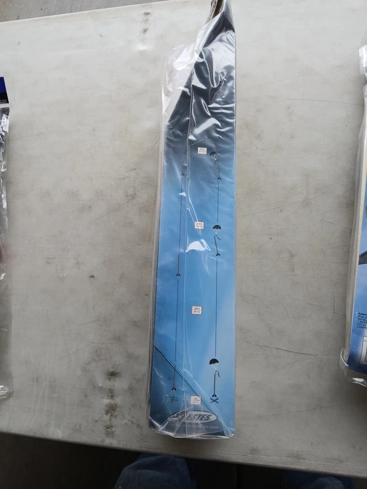 Estes 1295 Mean Machine Flying Model Rocket Kit Skill Level 2 - Image 4 of 4