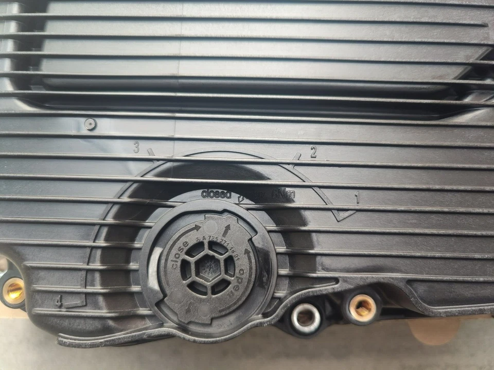 New Genuine 9 Speed Transmission Oil Pan for Mercedes Benz A7252703114 - Image 4 of 4