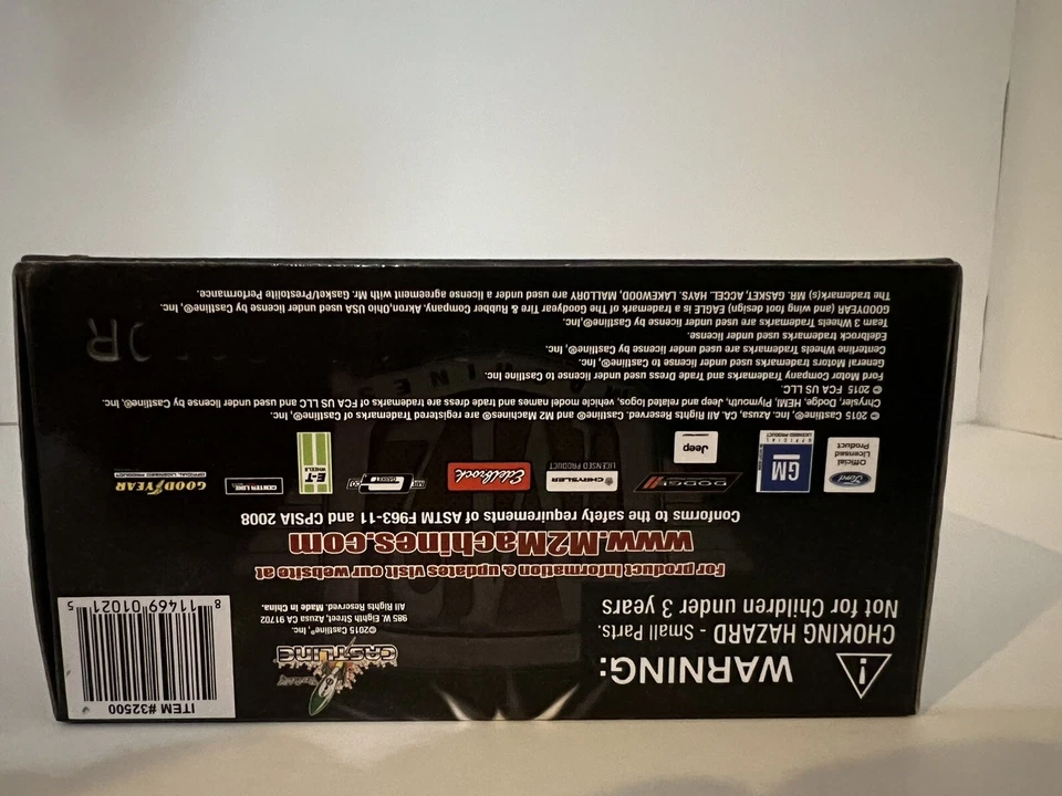 M2 Machines Auto-Thentics   1949 Mercury Custom MJS01 - 1/1600  1/64 green - Image 2 of 4