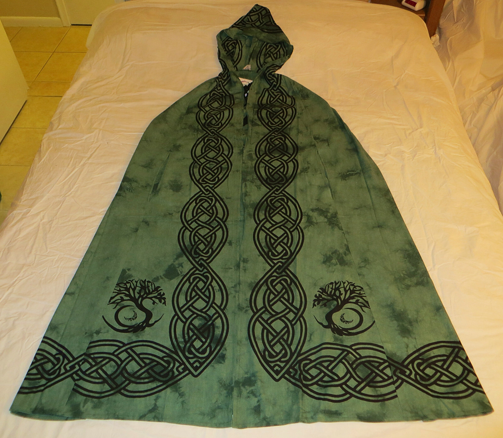 TREE OF LIFE CLOAK GREEN/BLACK RITUAL ROBE PAGAN WICCA GODDESS CELTIC ...
