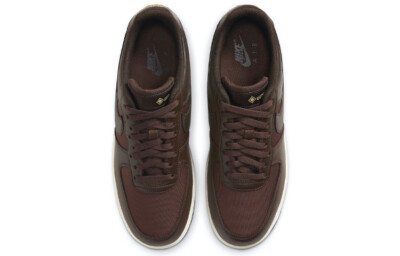 靴 Nike Air Force 1 GTX \