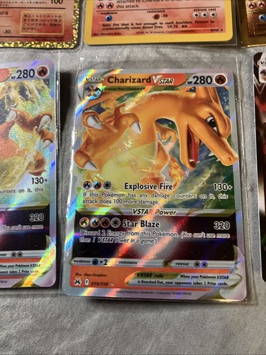Pokemon Charizard Collection - Picture 14 of 19