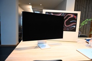 Apple Studio Display Monitor 27” 5K Nano Texture Glass; Tilt/Height Adj Stand