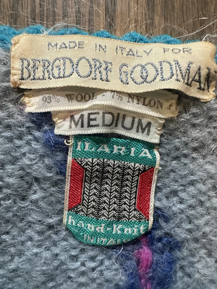 Bergdorff Goodman vintage Itslian Ilaria Hand-Knit Sweater – 1960s/1970s - Image 3 of 4