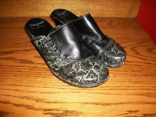 Nursemates pillowtops nursing clogs, BLACK Leather, Sz.9M-Worn very little. NICE