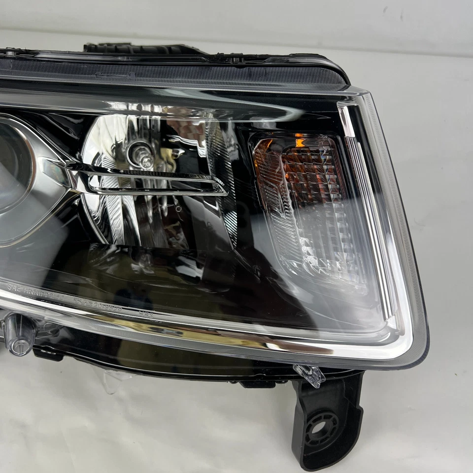 Faro halógeno para pasajero derecho derecho TYC para Jeep Grand Cherokee 2014 2015 2016 Foto 3 de 4