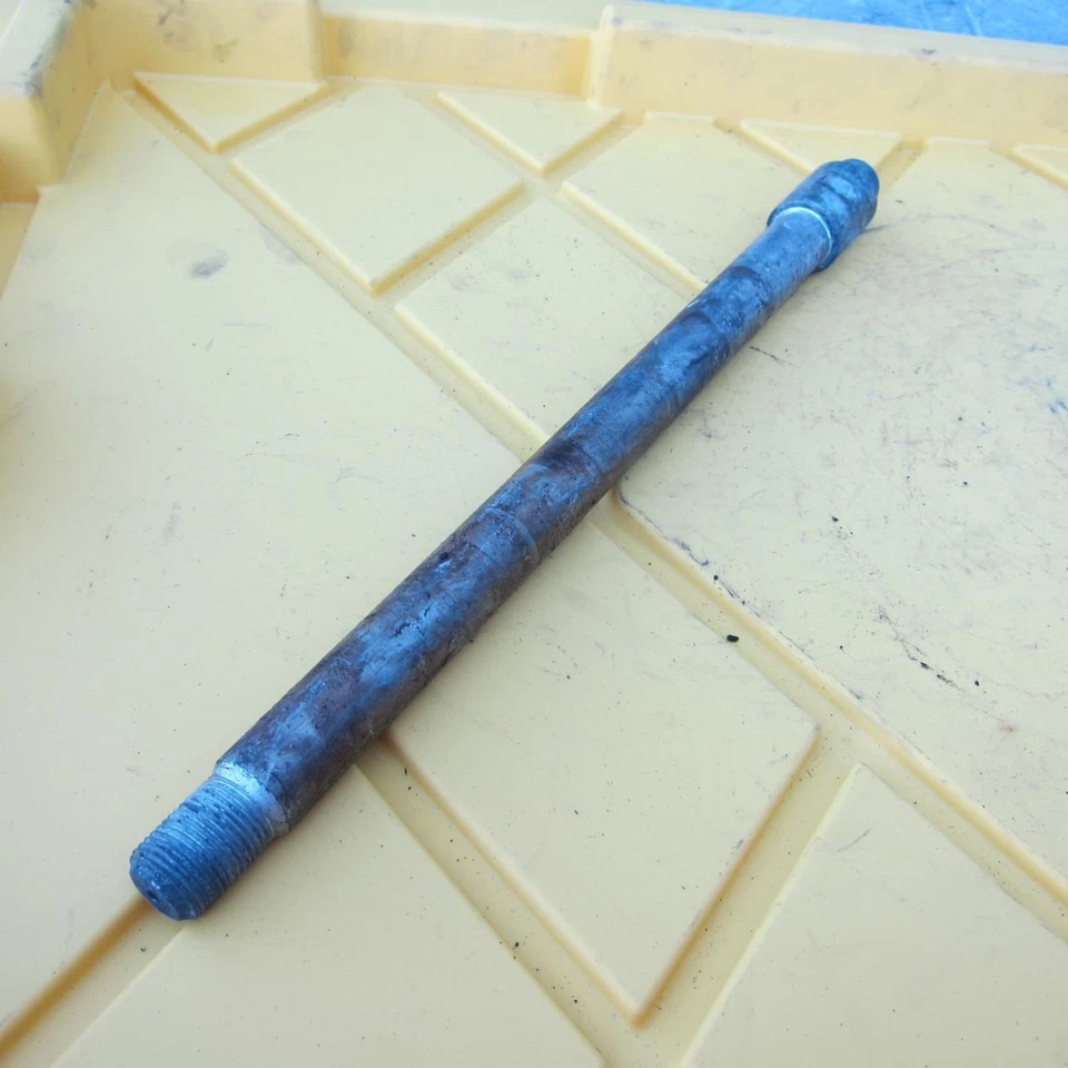 Honda Shadow 700 VT700C 1987 OEM eje trasero llanta rueda trasera eje perno pivote Foto 3 de 4