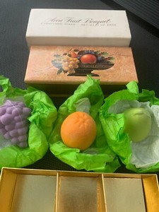 AVON FRUIT BOUQUET 3 PERFUMED SOAPS Boxed Vintage NOS