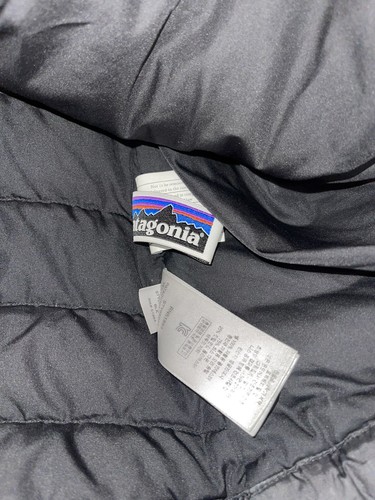 PATAGONIA Kid Down Sweater Jacket—XXL-16-18 BLACK. Color Has Faded A Bit - Picture 8 of 9