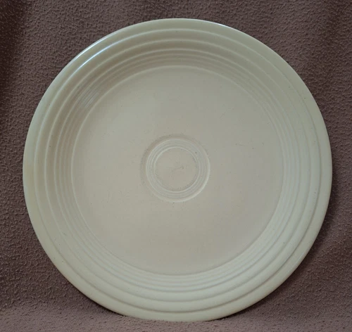 FIESTAWARE IVORY 9.5" LUNCHEON/DINNER PLATE FIESTA HLC USA