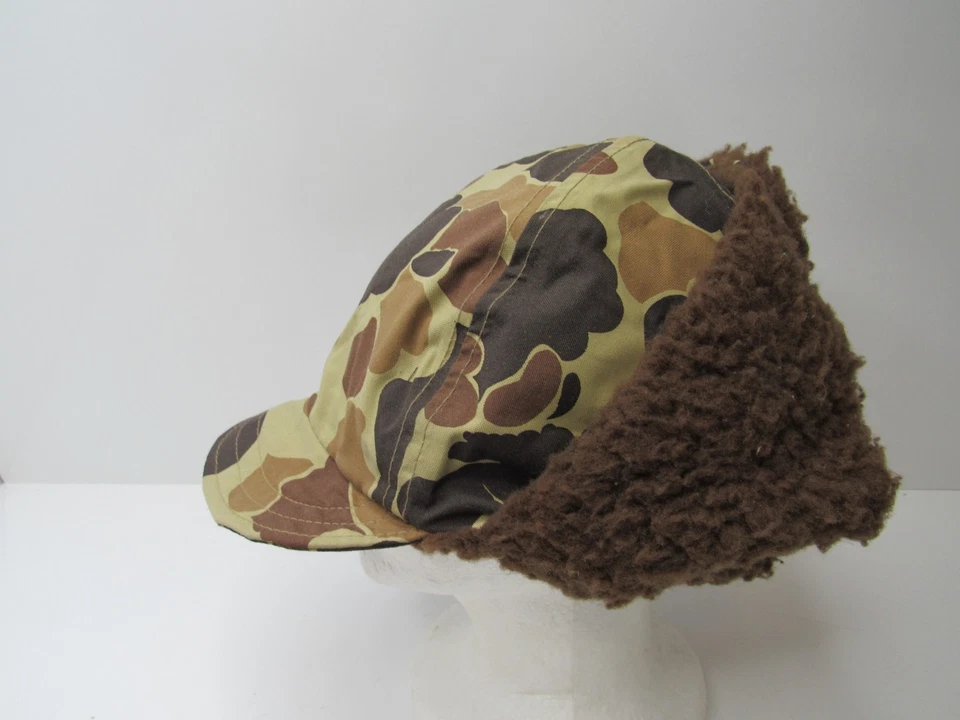 Vintage Columbia Duck Camo Ear Flap Trapper  Hat Cap  Fleece Made In USA #H5 - Image 2 of 4