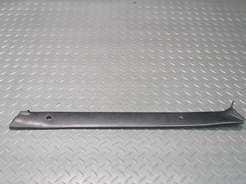 75-78 DATSUN S30 280Z JUEGO DE 2 FRONTALES INTERIORES UN PILAR MOLDURA CUBIERTA PANEL OEM Foto 3 de 4