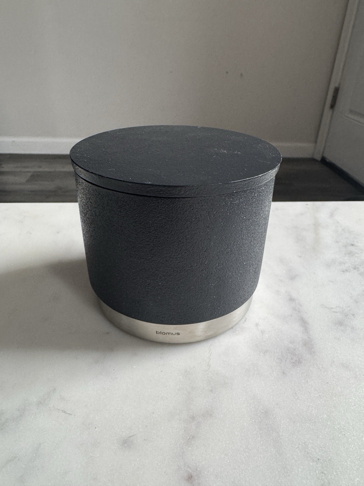 Blomus Ara Modern Round Black Lidded Nonslip Bathroom Storage Container Canister