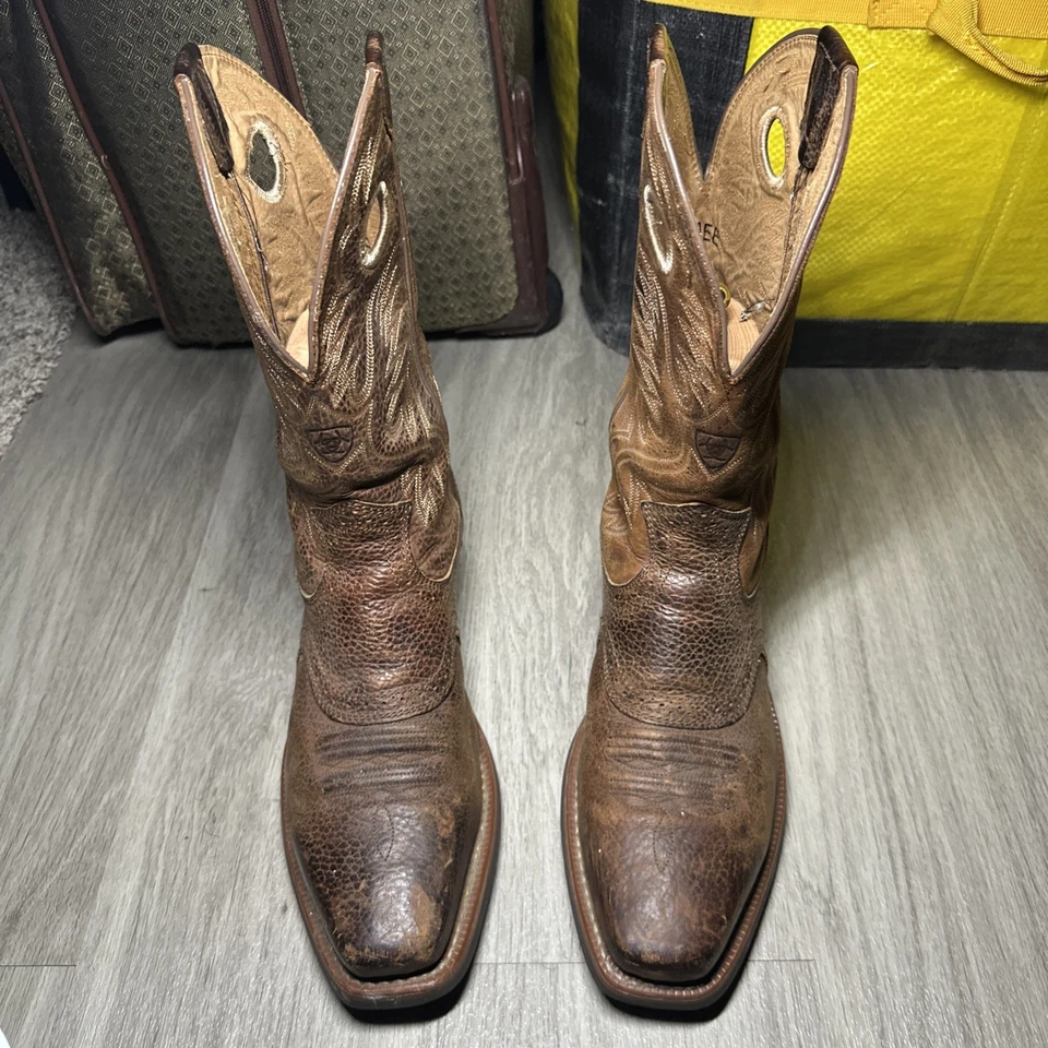 Botas occidentales ARIAT #34624 marrón punta cuadrada punto de llama talla 10EE de EE. UU. Foto 3 de 4