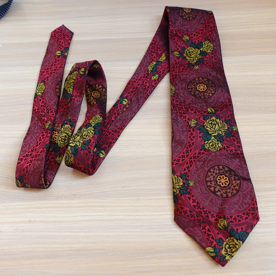 Corbata Pierre Balmain para Hombre Rojo Amarillo Floral Medallón Arte Victoriano Jacquard Foto 4 de 4