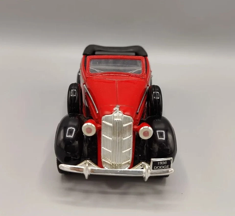 Dodge Convertible Sedán Banco De Colección 1:25 Liberty Classics por Spec Cast 1936 Foto 3 de 4