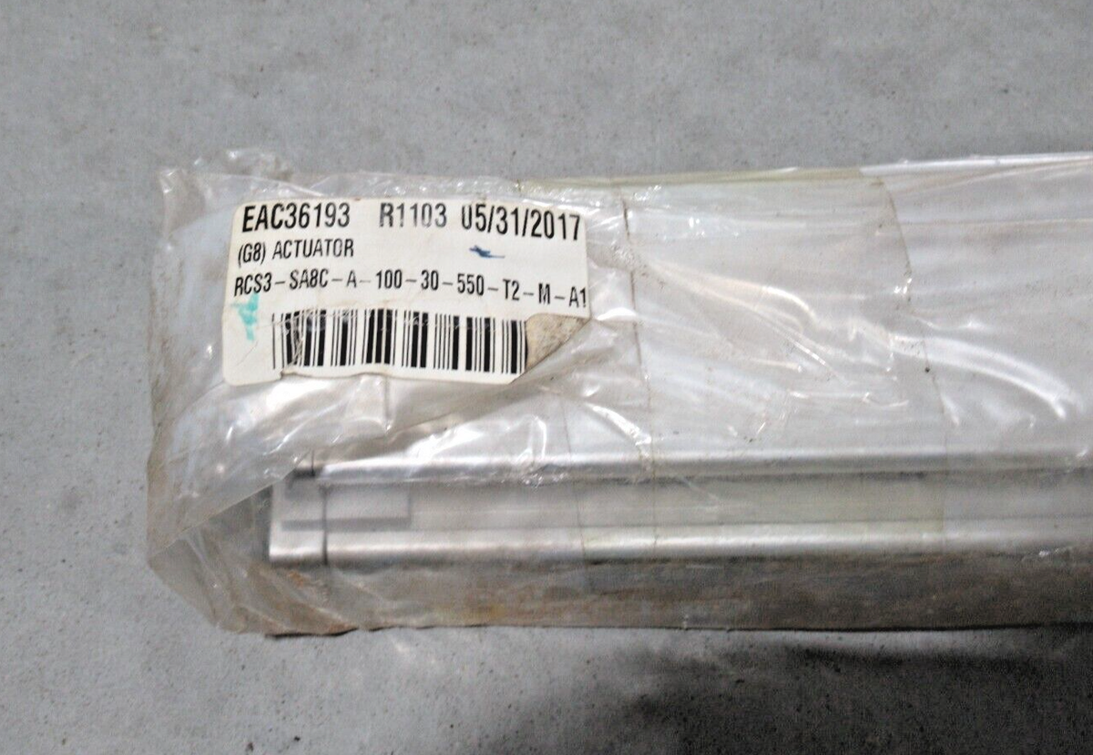 IAI Robo Cylinder RCS3-SA8C-A-100-30-550-T2-M-A1S G8 IAI Robo Cylinder RCS3-SA8C-A-100-30-550-T2-M-A1S G8