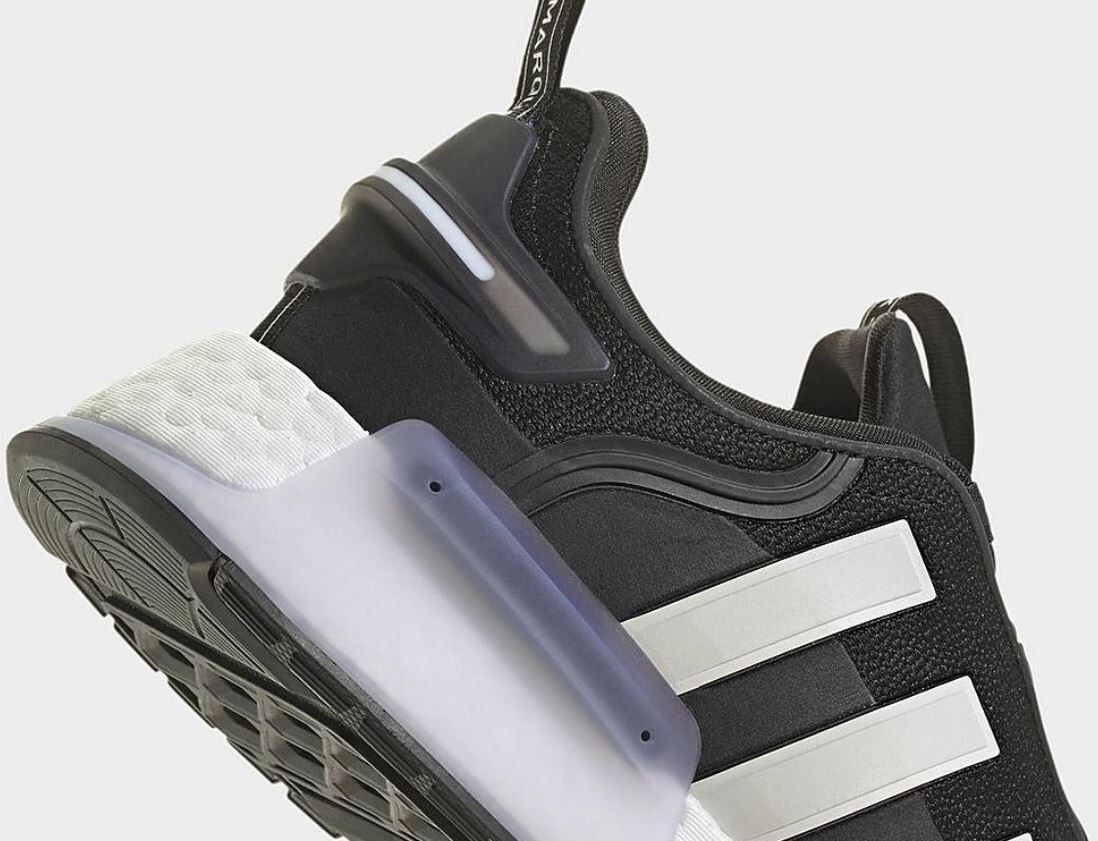 MEN'S ADIDAS ORIGINALS NMD_R1 V3 CASUAL SHOES Black/White/Black GX9588,Size  10.5 | eBay