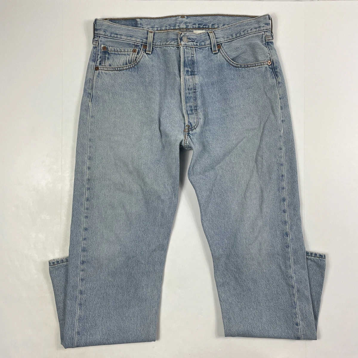 VINTAGE Levis 501 Jean Men 36 x 30 Distressed Light Wash Straight