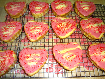 EXTREMELY BUTTERY HOMEMADE VANILLA POUND CAKELETS WITH FRESH RASPBERRY ICING