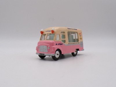 CORGI CODE 3 'SMITH'S' KARRIER VAN 'MR. WHIPPY PINK TOP OHNE BOX