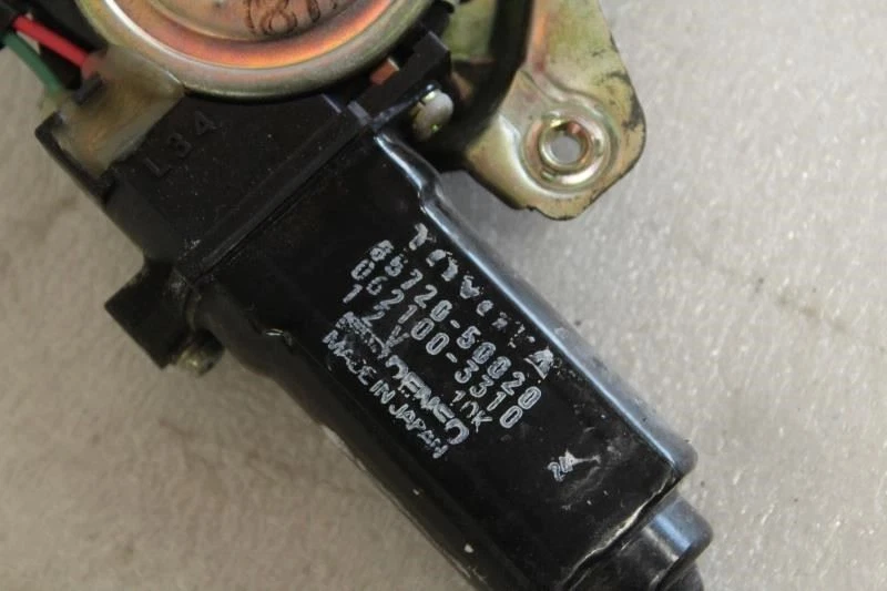 1991 LEXUS LS400 RIGHT PASSENGER REAR DOOR WINDOW REGULATOR + MOTOR 85720-50020 - Image 3 of 4