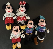 Disney Quest Club Disney Mickey  Minnie Mouse Plush Lot Of 5 Parks World