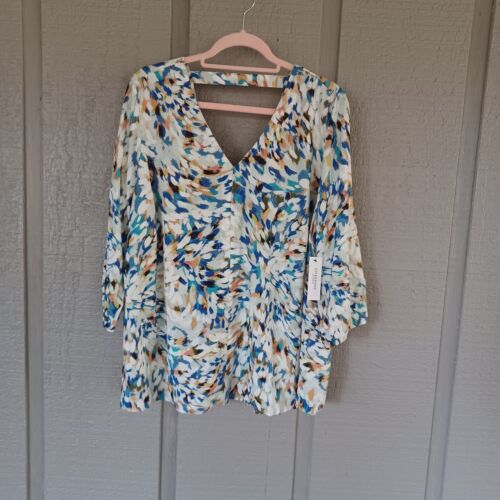 Liverpool 3/4 Sleeve Double V Neck Top Plus Size 2X Brushstroke Starburst Print