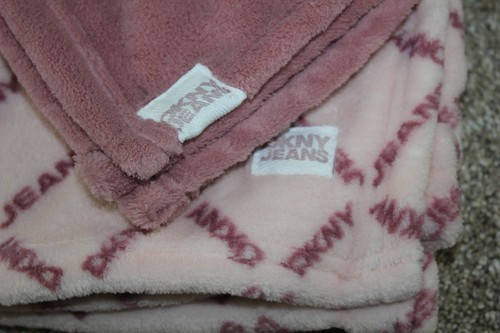DKNY Jeans Baby Blanket Pink Fleece Heart Security Lovey Set Infant Girls NWT - Picture 3 of 5
