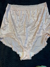NWOT TRUE VINTAGE SATIN NYLON BODY SECRETS PINK LACE WAIST LYCRA BRIEF ONE SIZE