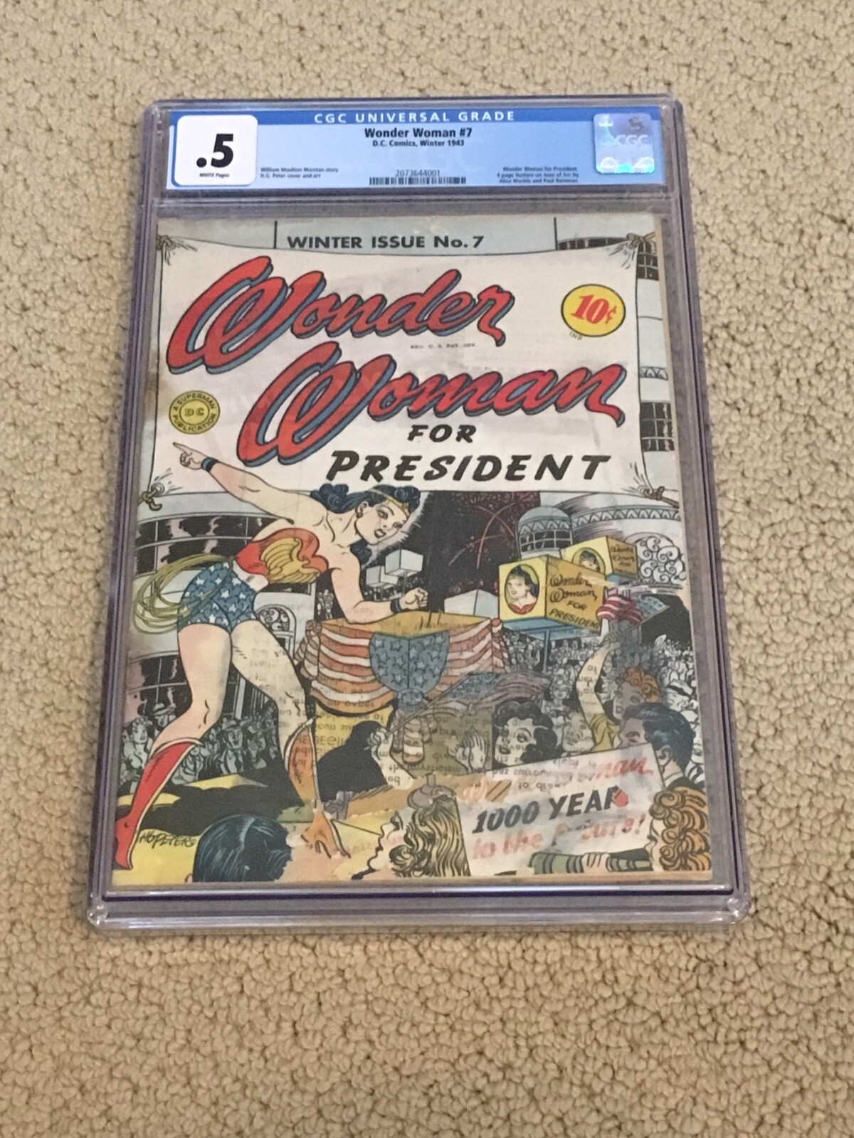 Wonder Woman 7 CGC .5 with Rare White Pages (Classic Cover!!) CGC #001 + magnet