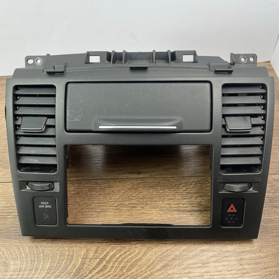 2007-2012 Nissan Versa Dash Radio Trim Bezel Hazard Button OEM P10381A29S40 - Image 4 of 4