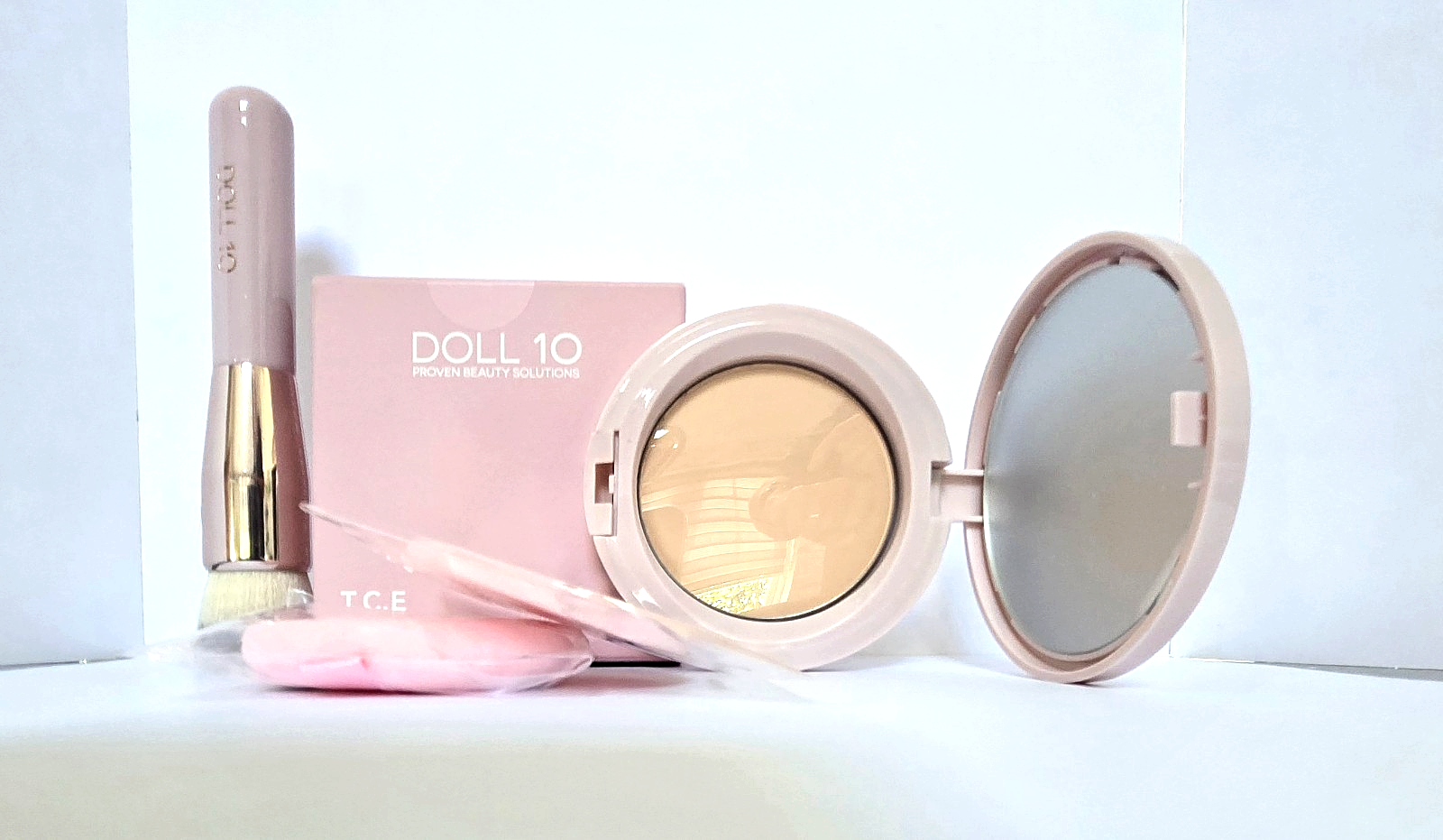DOLL 10 TCE SUPER COVERAGE SERUM POWDER LIGHT 8g with BRUSH & PUFF