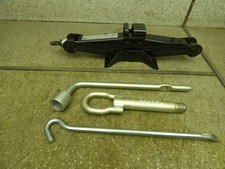 Wagenheber Scherenwagenheber Radschlüssel Abschlepphaken Mazda 6 GH 2.2D Kombi